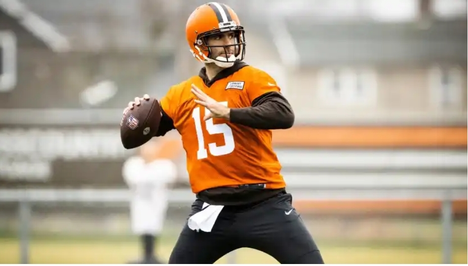 QB Joe Flacco taking his role “day-by-day” with the Browns as he adjusts to his new team