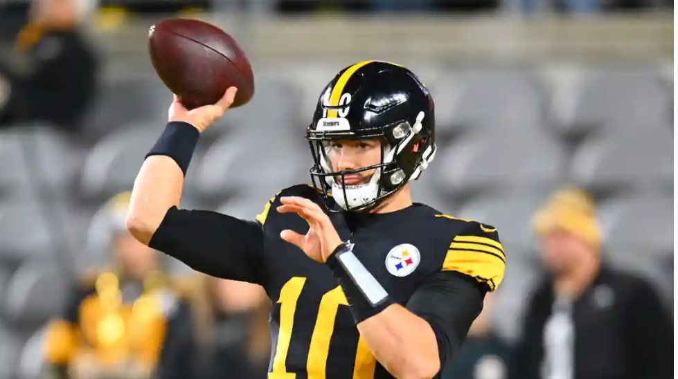 Pittsburgh Steelers interim offensive coordinator Eddie Faulkner sent a message about quarterback Mitch Trubisky.