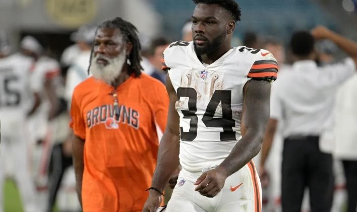 Just In: Stump Mitchell says goodbye to Browns as team moves on