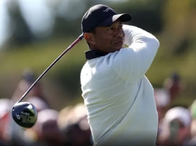 Is Tiger Woods leading the Genesis Invitational 2024 after round 1?