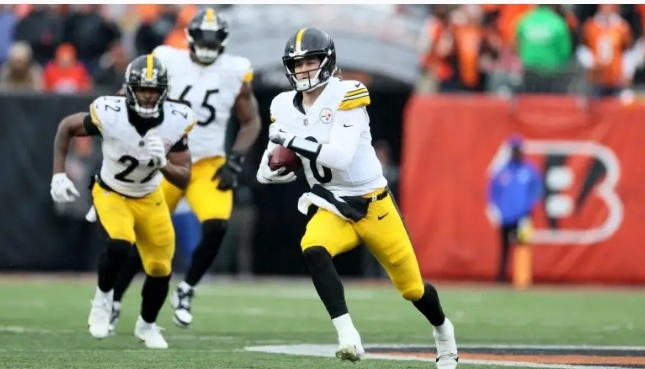 Exclusive; Writer Believes Kenny Pickett’s Pittsburgh Steelers Career Is Over