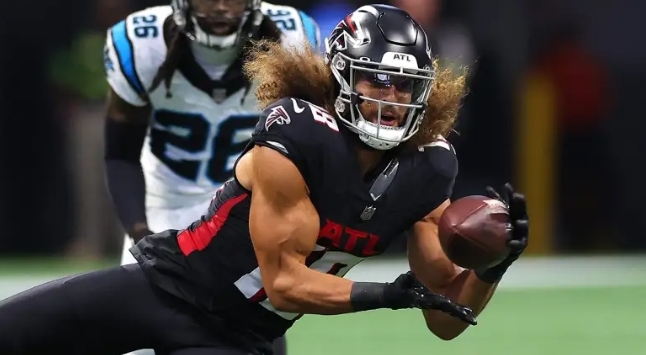 Following the signing of former Falcons WR Mack Hollins, a veteran player on Bills is hot sit