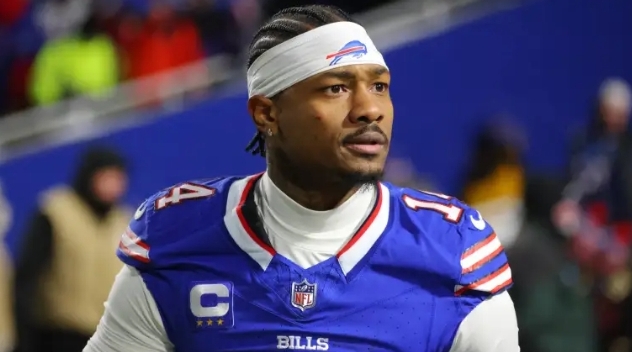 Bills OT Responds with 3-Word Statement to Stefon Diggs’ Disparaging Remarks towards Fans.