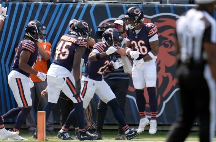 Simone Biles ‘almost had a heart attack’ after husband Jonathan Owens scored first Bears TD of the season