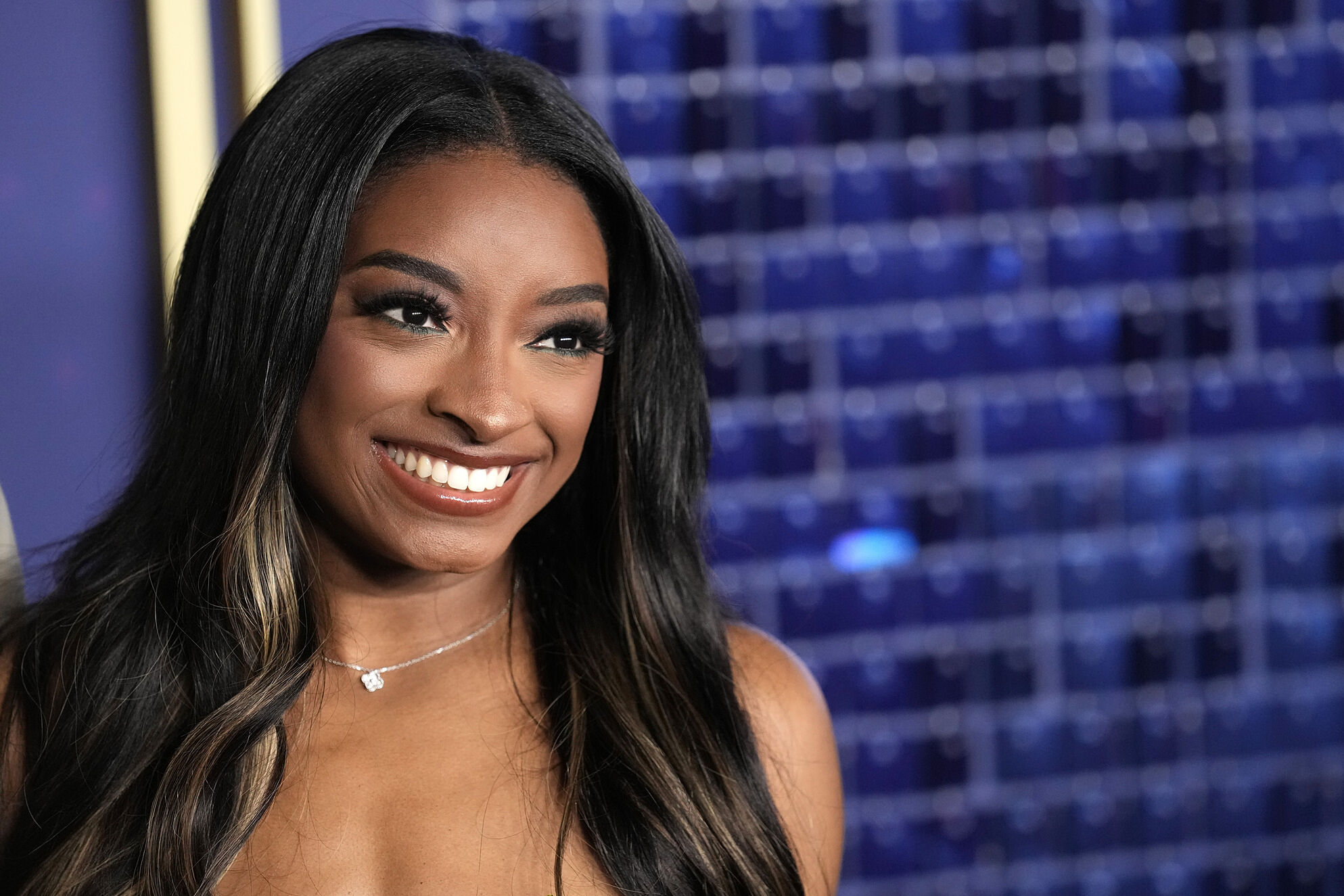 Jonathan Owens leaves Simone Biles alone, the gymnast stuns in a special Galia Lahav dress