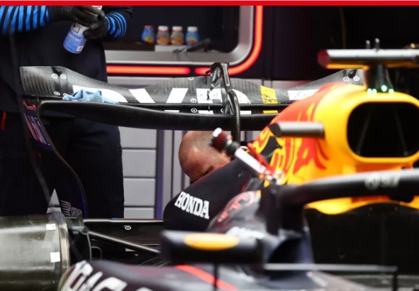 Red Bull stuck with wrong rear wing for Las Vegas GP