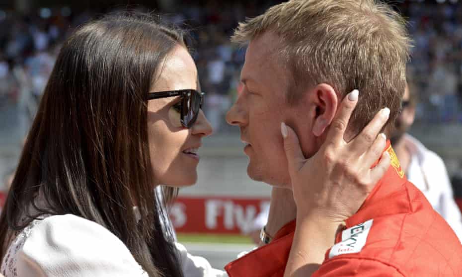 Kimi Räikkönen’s wife humorously proposes that Lewis Hamilton try ballet following his remarks at Silverstone